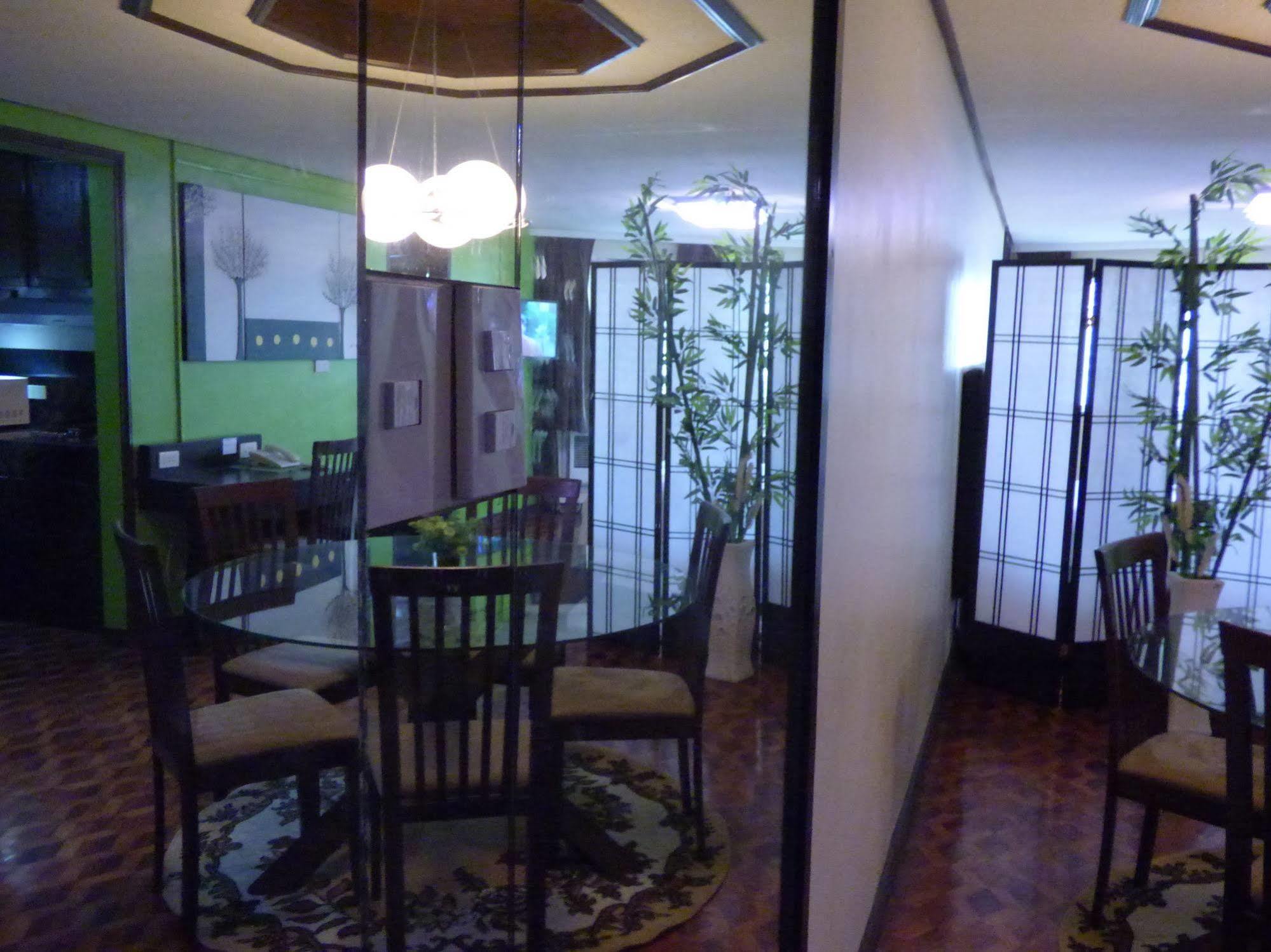Manila Bay Serviced Apartments ภายนอก รูปภาพ